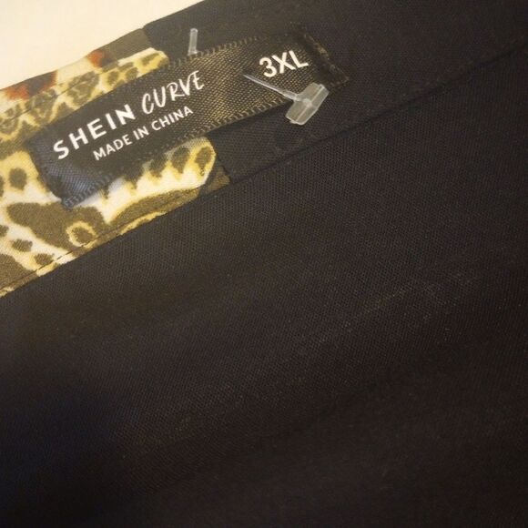 Shein curve animal print and Paisley black color block button down shi… - Picture 8 of 10